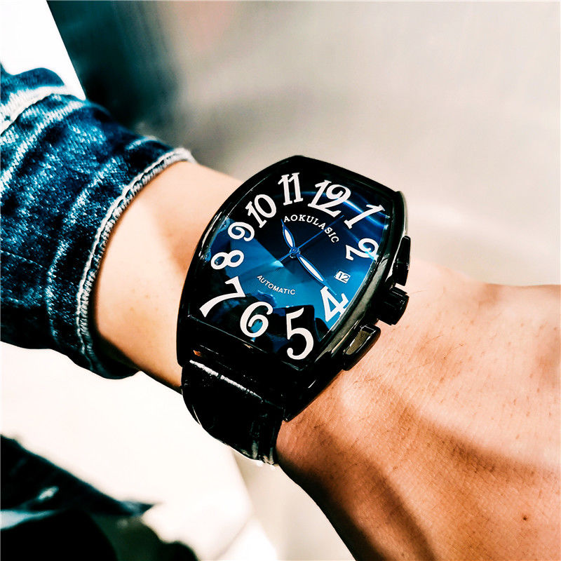 นาฬิกาจักรกลสุดหรูสำหรับผู้ชาย - Cartier Watch Tank บทวิจารณ์และราคา