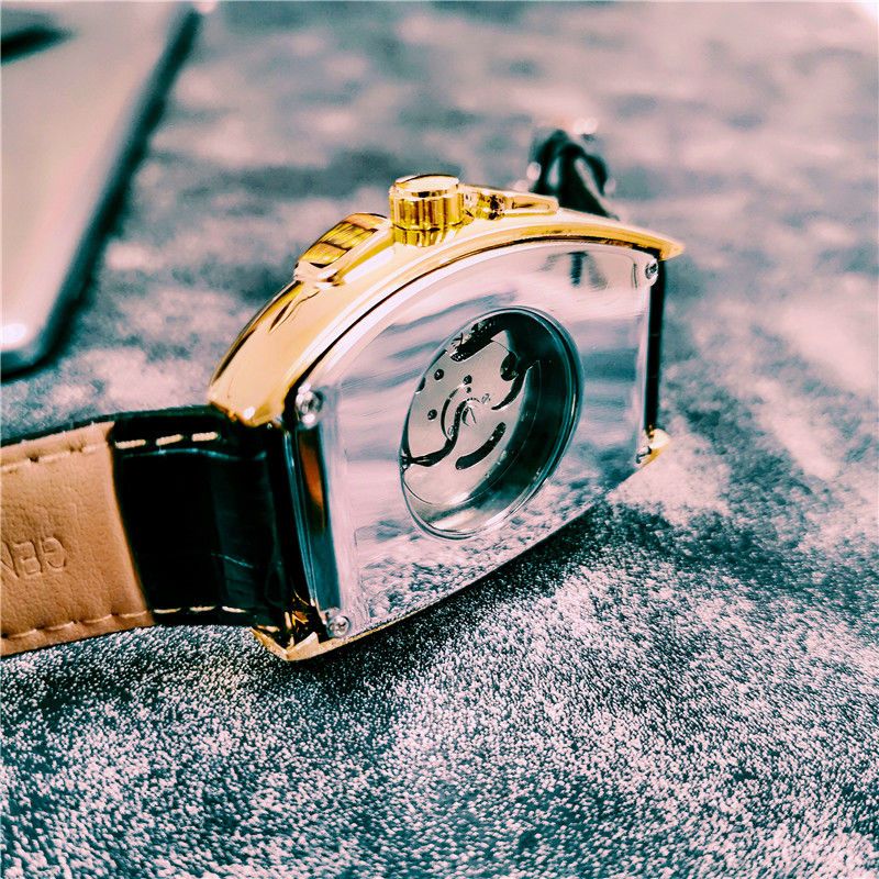 นาฬิกาจักรกลสุดหรูสำหรับผู้ชาย - Cartier Watch Tank บทวิจารณ์และราคา